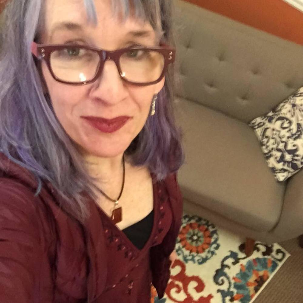 Meet your Posher, Valerie